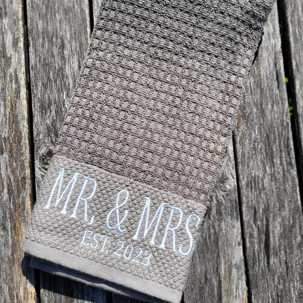Mr & Mrs embroidered kitchen towel wedding gift 2023 Brand New